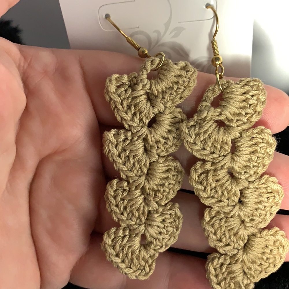 🌸🌸🌸Tan crocheted earrings🌸🌸
